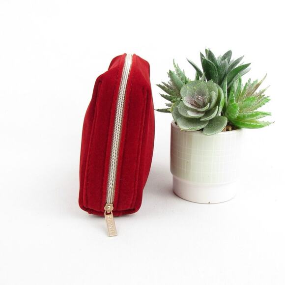 Chanel Red Velvet Cosmetic Pouch / Makeup Bag - Picture 3 of 7